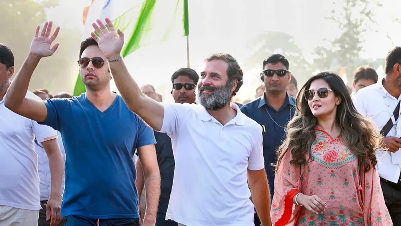 Bharat Jodo Yatra: Rahul Gandhi gets death threat in Madhya Pradesh, letter warns of blasts across Indore Bharat Jodo Yatra: Rahul Gandhi gets death threat in Madhya Pradesh, letter warns of blasts across Indore