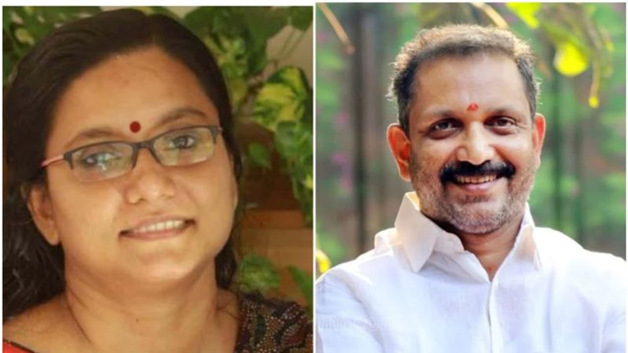 'സംസ്ഥാന സർക്കാർ നാണംകെട്ടു, പിണറായി വിജയൻ്റെ മുഖത്തേറ്റ പ്രഹരമാണിത്'പ്രിയവർഗീസ് വിധിയില് കെ സുരേന്ദ്രന് 'സംസ്ഥാന സർക്കാർ നാണംകെട്ടു, പിണറായി വിജയൻ്റെ മുഖത്തേറ്റ പ്രഹരമാണിത്'പ്രിയവർഗീസ് വിധിയില് കെ സുരേന്ദ്രന്