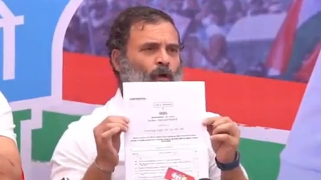 Rahul Savarkar:முற்றும் சவார்க்கர் விவகாரம்: ராகுல் காந்தி மீது மகாராஷ்டிரா போலீஸார் வழக்குப்பதிவு Rahul Savarkar:முற்றும் சவார்க்கர் விவகாரம்: ராகுல் காந்தி மீது மகாராஷ்டிரா போலீஸார் வழக்குப்பதிவு