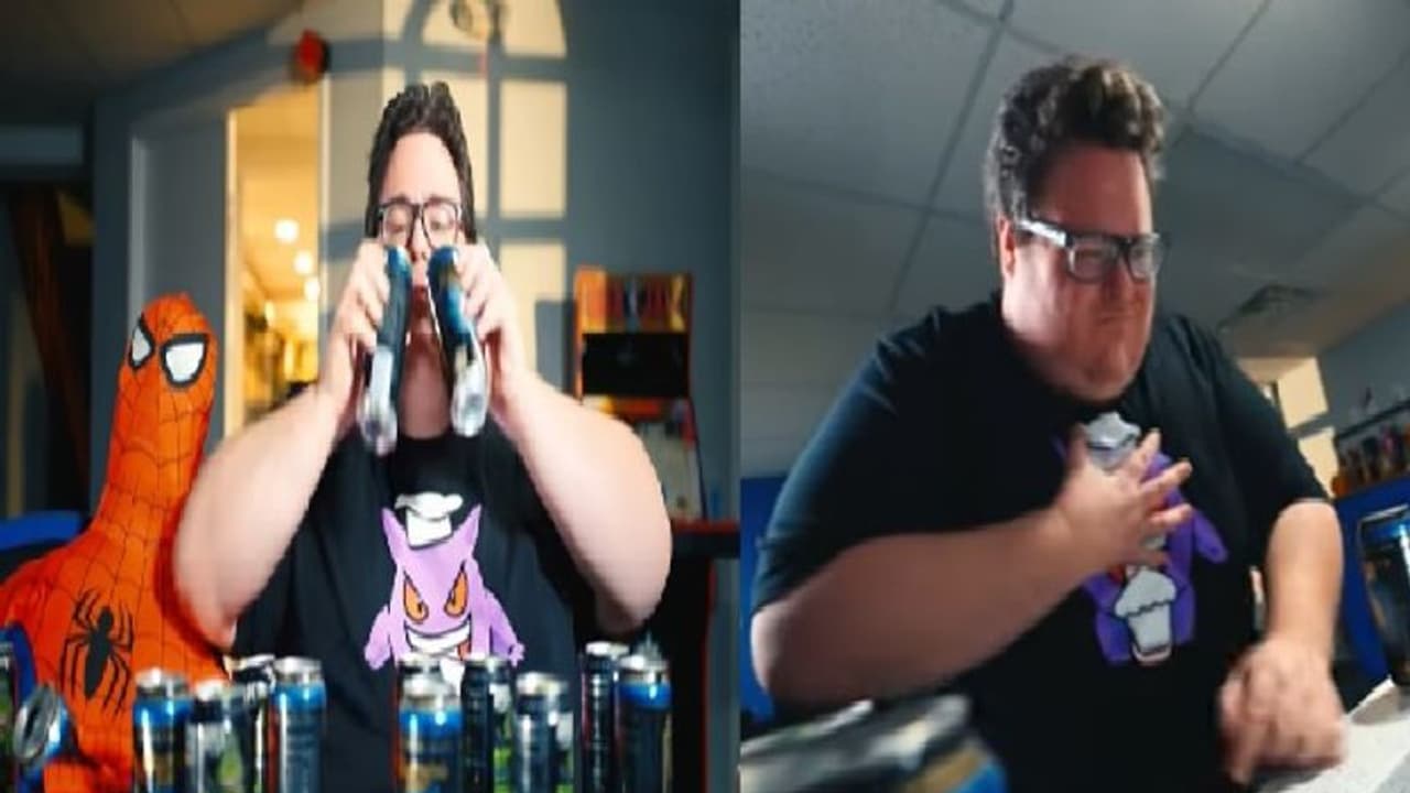 10 நிமிடங்களில் 12 கேன் எனர்ஜி டிரிங்க்… சாவை கண்ணில் பார்த்த அமெரிக்க கேமர்!! 10 நிமிடங்களில் 12 கேன் எனர்ஜி டிரிங்க்… சாவை கண்ணில் பார்த்த அமெரிக்க கேமர்!!