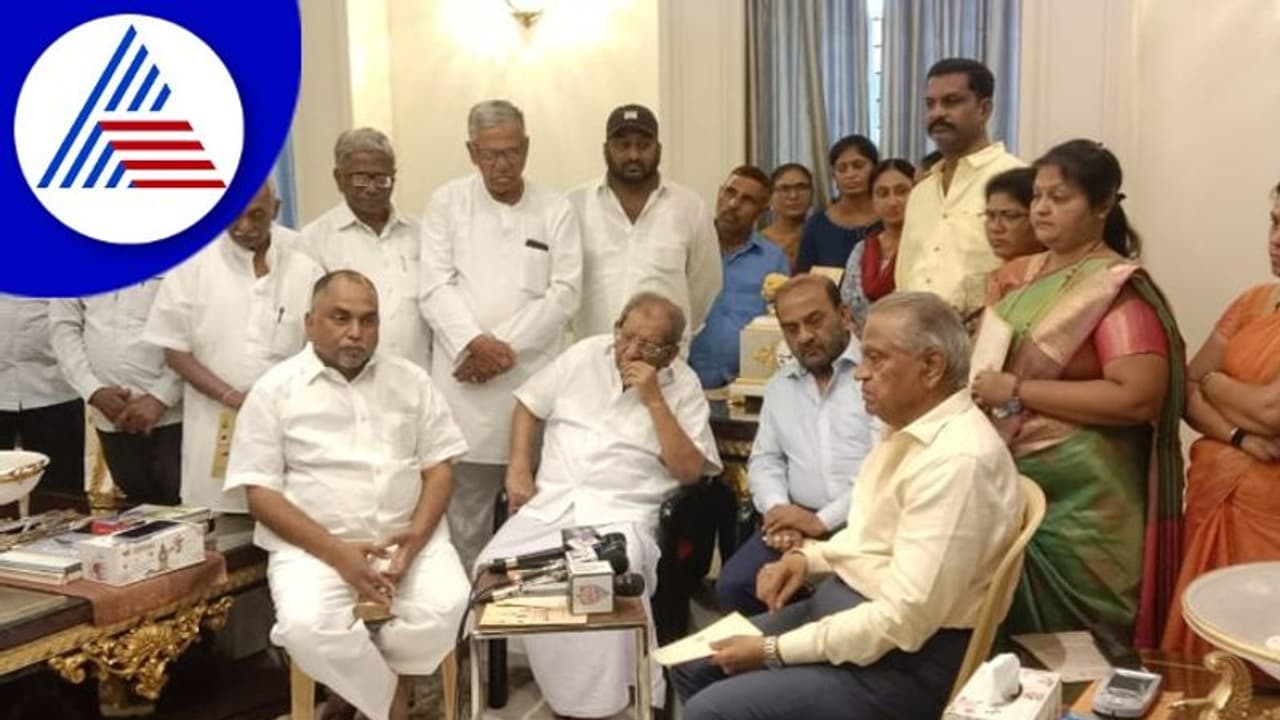 ದಾವಣಗೆರೆ ದಕ್ಷಿಣದಿಂದ ಸ್ಪರ್ಧಿಸಲು ಕೆಪಿಸಿಸಿಗೆ ಅರ್ಜಿ ಸಲ್ಲಿಸಿದ ಶಾಮನೂರು ಶಿವಶಂಕರಪ್ಪ ದಾವಣಗೆರೆ ದಕ್ಷಿಣದಿಂದ ಸ್ಪರ್ಧಿಸಲು ಕೆಪಿಸಿಸಿಗೆ ಅರ್ಜಿ ಸಲ್ಲಿಸಿದ ಶಾಮನೂರು ಶಿವಶಂಕರಪ್ಪ