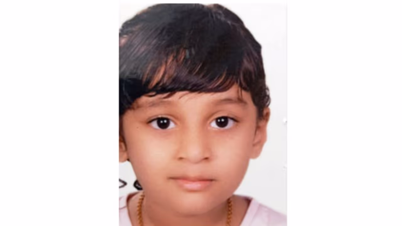 കുടുംബത്തോടൊപ്പം സൗദിയിലെത്തിയ മലയാളി ബാലിക മരിച്ചു കുടുംബത്തോടൊപ്പം സൗദിയിലെത്തിയ മലയാളി ബാലിക മരിച്ചു