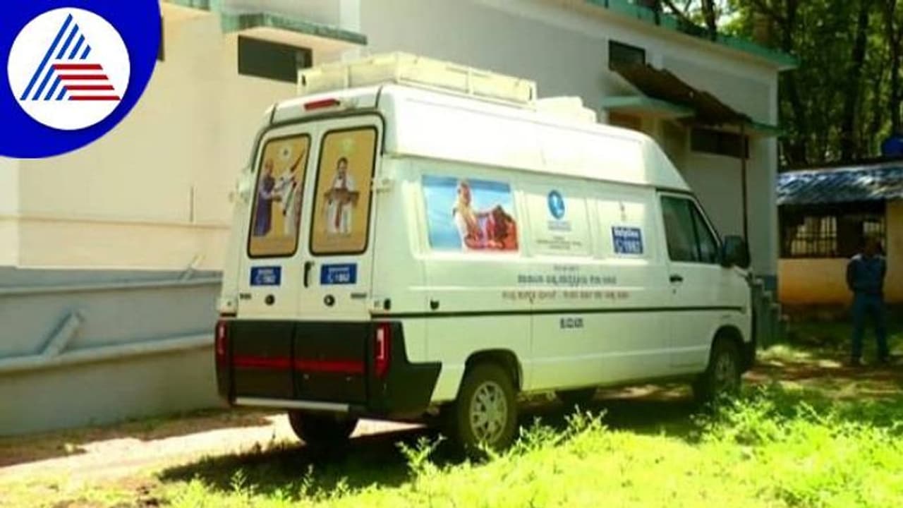 ಉತ್ತರಕನ್ನಡ: ಪಶುಗಳಿಗಿಲ್ಲ ಆ್ಯಂಬುಲೆನ್ಸ್, ವೈದ್ಯರ ಸೇವೆ..! ಉತ್ತರಕನ್ನಡ: ಪಶುಗಳಿಗಿಲ್ಲ ಆ್ಯಂಬುಲೆನ್ಸ್, ವೈದ್ಯರ ಸೇವೆ..!