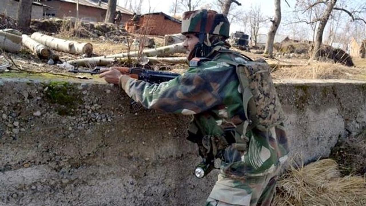 आतंकवादियों को पैसा मुहैया करा रहे ड्रग्स माफिया और गो तस्करों पर कसेगी नकेल, J&K के डीजीपी ने कही ये बड़ी बात आतंकवादियों को पैसा मुहैया करा रहे ड्रग्स माफिया और गो तस्करों पर कसेगी नकेल, J&K के डीजीपी ने कही ये बड़ी बात