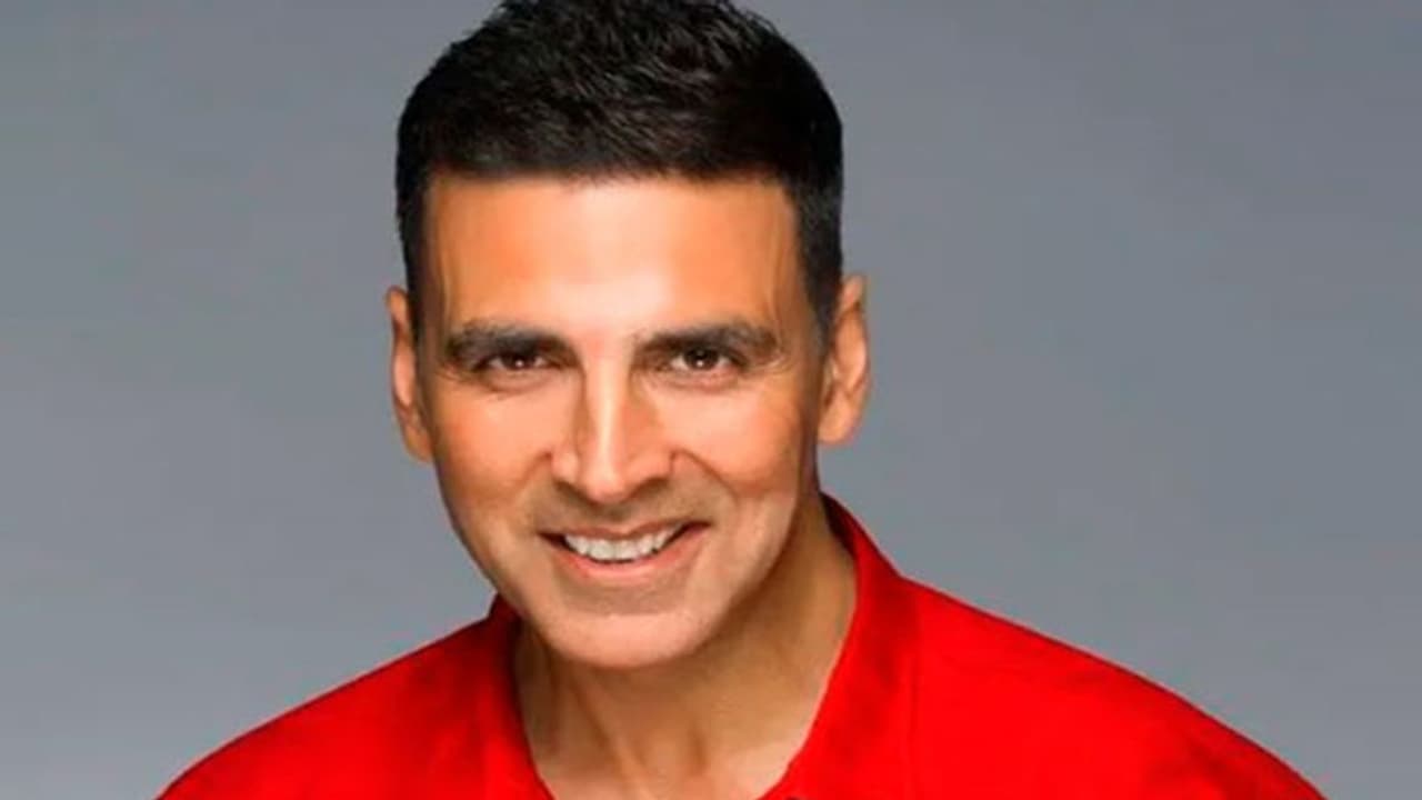 करोड़ों का फटका लगा फिर भी नहीं मान रहे अक्षय कुमार, FLOP होने के बाद दोबारा कर रहे इस तरह की मूवी करोड़ों का फटका लगा फिर भी नहीं मान रहे अक्षय कुमार, FLOP होने के बाद दोबारा कर रहे इस तरह की मूवी