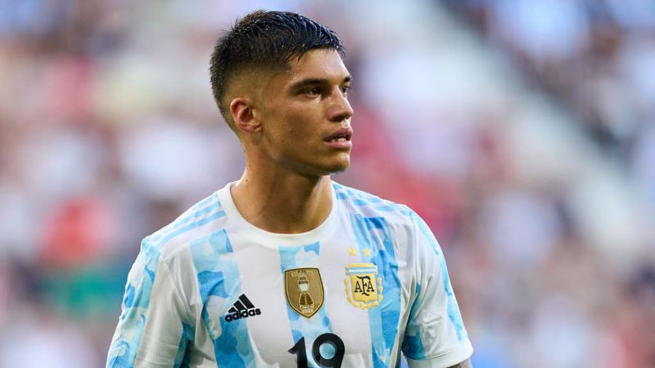 അര്ജന്റീനക്ക് വീണ്ടും തിരിച്ചടി; രണ്ട് താരങ്ങള് കൂടി പരിക്കേറ്റ് പുറത്ത്; പകരക്കാരെ പ്രഖ്യാപിച്ചു അര്ജന്റീനക്ക് വീണ്ടും തിരിച്ചടി; രണ്ട് താരങ്ങള് കൂടി പരിക്കേറ്റ് പുറത്ത്; പകരക്കാരെ പ്രഖ്യാപിച്ചു