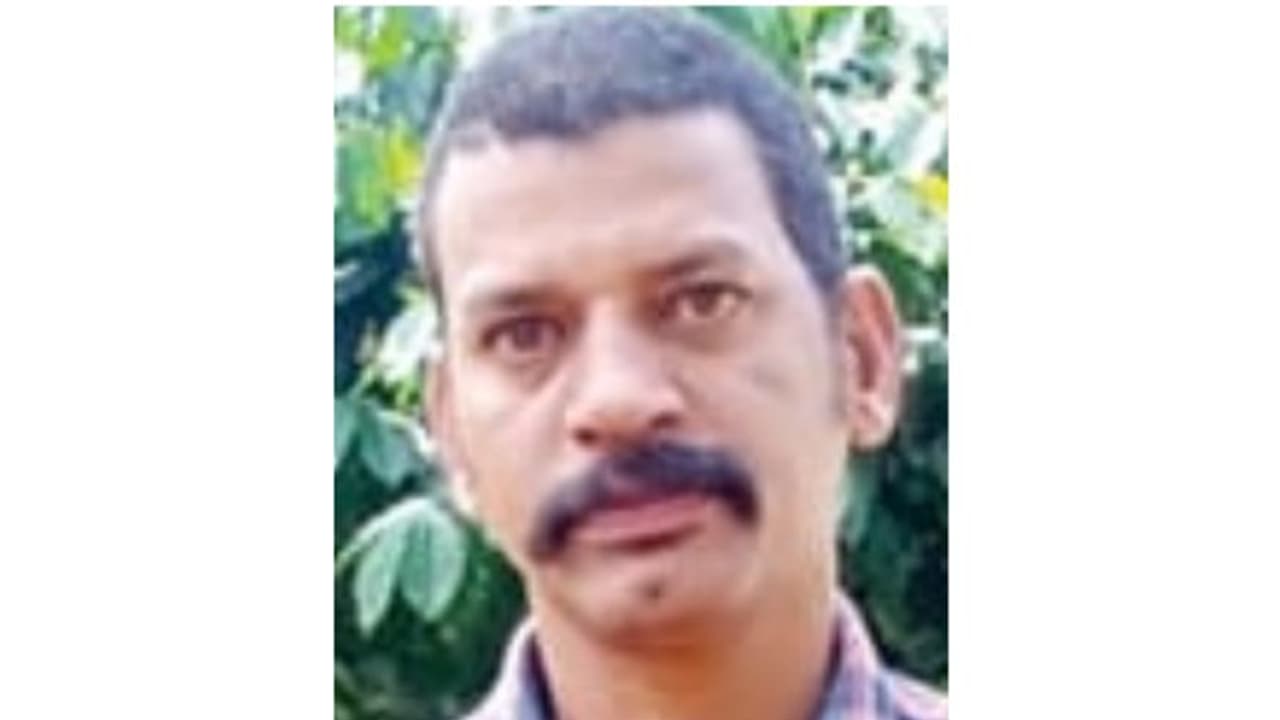 ബിസിനസ് തര്ക്കം; അയല്വാസിയുടെ വെട്ടേറ്റത് ഭാര്യയ്ക്കും കുഞ്ഞിനും, പ്രതിയെ എത്തിച്ച് തെളിവെടുത്തു ബിസിനസ് തര്ക്കം; അയല്വാസിയുടെ വെട്ടേറ്റത് ഭാര്യയ്ക്കും കുഞ്ഞിനും, പ്രതിയെ എത്തിച്ച് തെളിവെടുത്തു