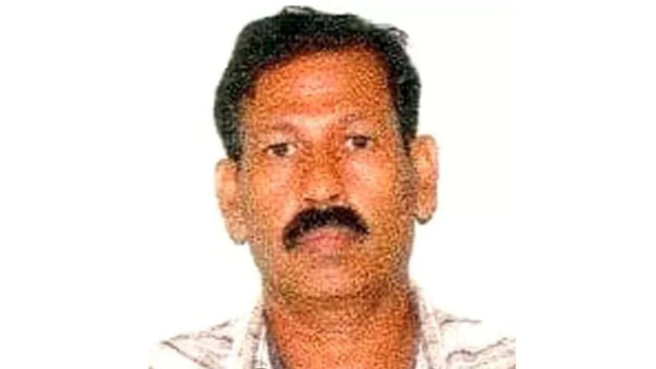 പ്രവാസി മലയാളി ഹൃദയാഘാതം മൂലം മരിച്ചു പ്രവാസി മലയാളി ഹൃദയാഘാതം മൂലം മരിച്ചു