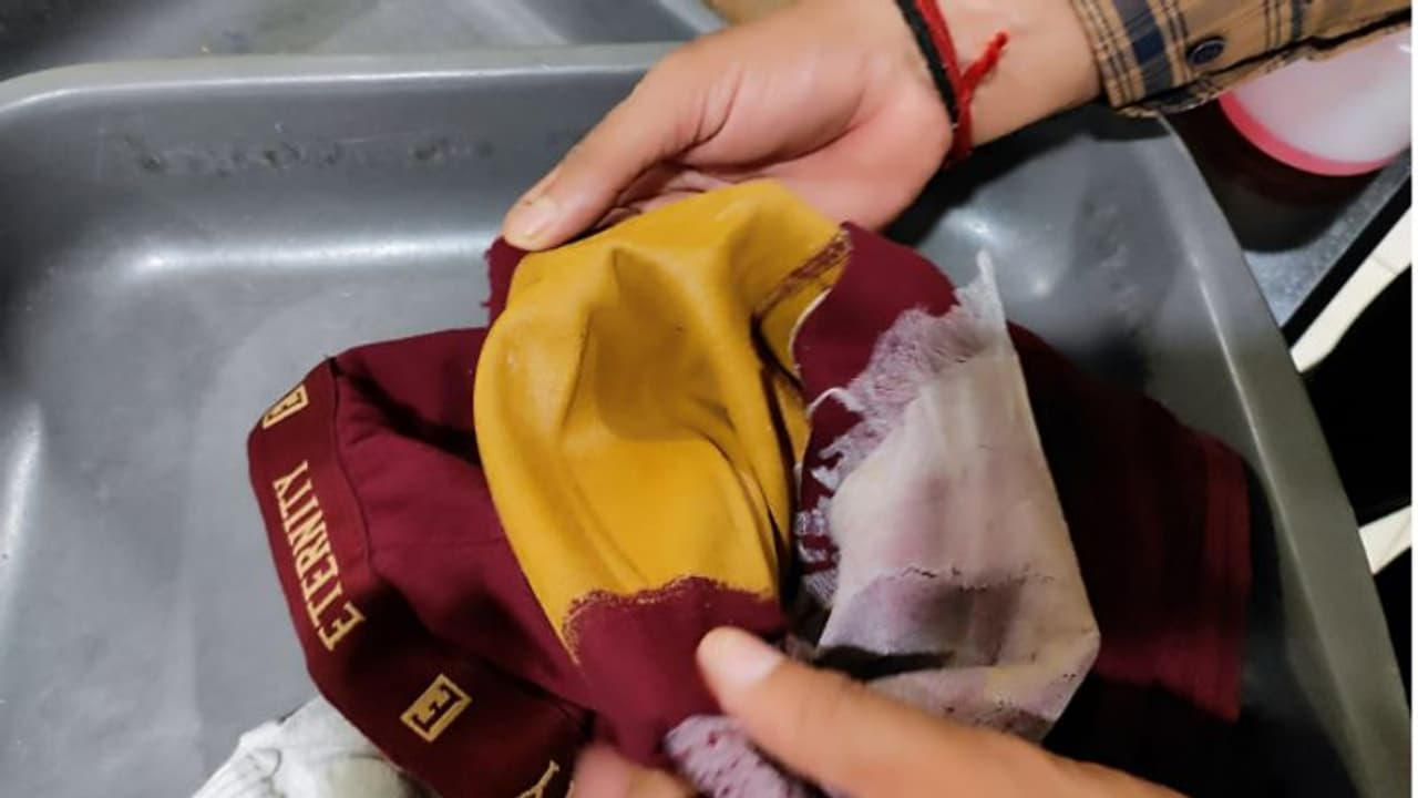 നെടുമ്പാശേരി വിമാനത്താവളത്തിൽ വീണ്ടും സ്വർണ വേട്ട; 38 ലക്ഷം രൂപ വിലവരുന്ന സ്വർണം പിടികൂടി നെടുമ്പാശേരി വിമാനത്താവളത്തിൽ വീണ്ടും സ്വർണ വേട്ട; 38 ലക്ഷം രൂപ വിലവരുന്ന സ്വർണം പിടികൂടി