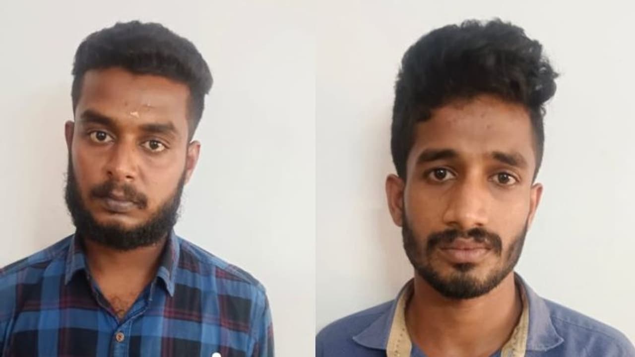 പാലക്കാട് ജില്ലയിലെ പ്രധാന കഞ്ചാവ് വ്യാപാരികളെ പിടികൂടി പൊലീസ് പാലക്കാട് ജില്ലയിലെ പ്രധാന കഞ്ചാവ് വ്യാപാരികളെ പിടികൂടി പൊലീസ്