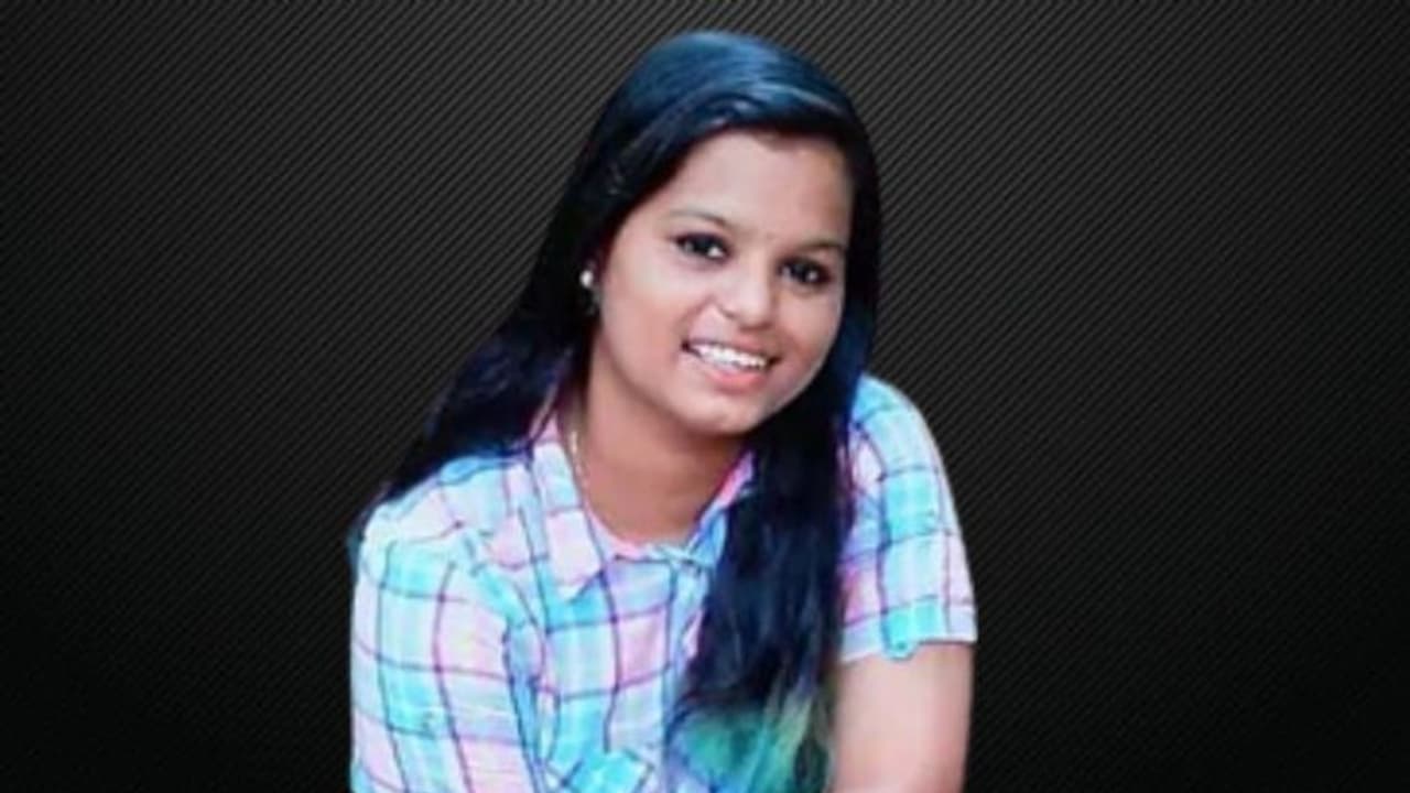 മലയാളി വിദ്യാർത്ഥിനി ദില്ലിയിൽ മരിച്ച നിലയിൽ മലയാളി വിദ്യാർത്ഥിനി ദില്ലിയിൽ മരിച്ച നിലയിൽ