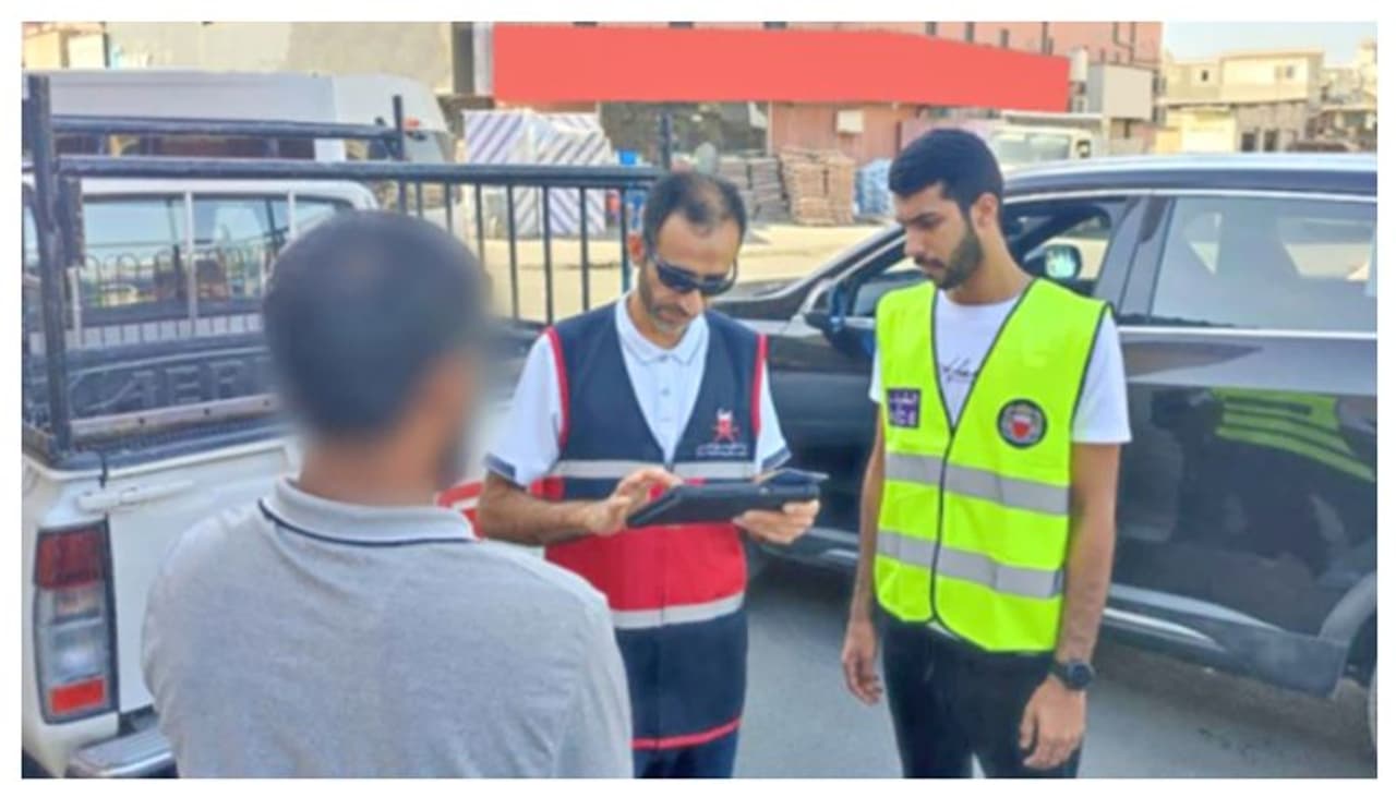 തൊഴില് നിയമലംഘകരായ പ്രവാസികളെ പിടികൂടാന് വ്യാപക പരിശോധന; 16 പേര് അറസ്റ്റില് തൊഴില് നിയമലംഘകരായ പ്രവാസികളെ പിടികൂടാന് വ്യാപക പരിശോധന; 16 പേര് അറസ്റ്റില്