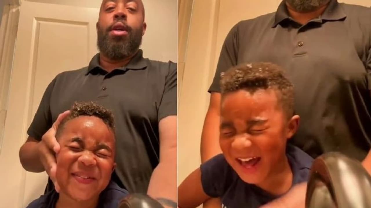 सो रहे बेटे को जगाने के लिए पिता ने अपनाई अनोखी तरकीब, वीडियो हुआ सोशल मीडिया पर वायलर सो रहे बेटे को जगाने के लिए पिता ने अपनाई अनोखी तरकीब, वीडियो हुआ सोशल मीडिया पर वायलर