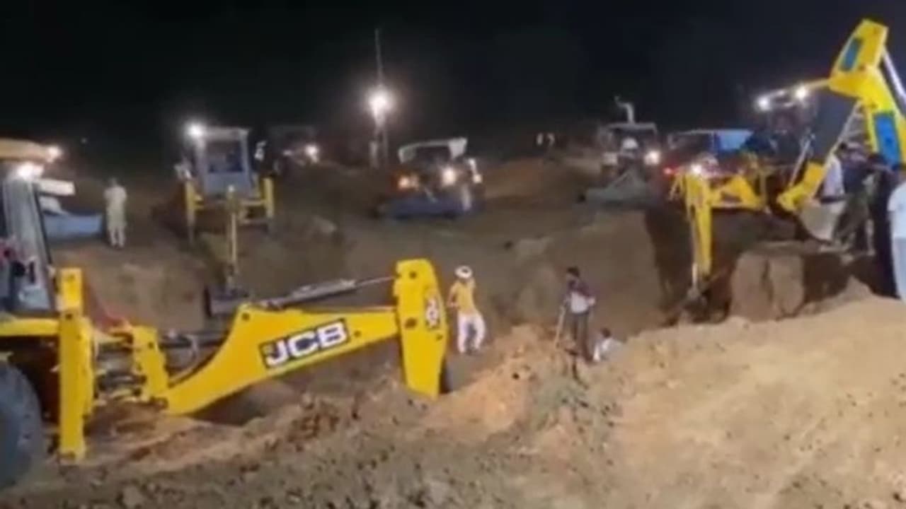  तेज धमाका और जमीन से 7 मंजिल नीचे जिंदा दफन हो गए लोग, 10 घंटे खुदाई तब निकली लाशें