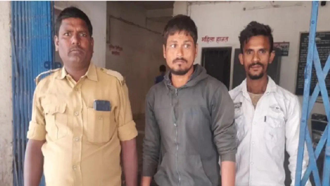 ये कैसी हैवानियत: पैर दबाने से पत्नी ने किया इनकार, गुस्साए पति ने पीट पीटकर मार डाला ये कैसी हैवानियत: पैर दबाने से पत्नी ने किया इनकार, गुस्साए पति ने पीट पीटकर मार डाला