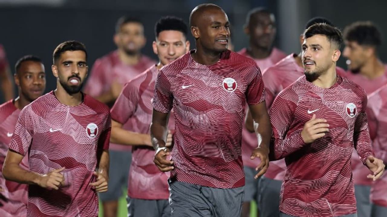 ലോകം ഖത്തറിലേക്ക്! ഫിഫ ലോകകപ്പില് ഇന്ന് പന്തുരുളും; ആതിഥേയര് ഇക്വഡോറിനെതിരെ ലോകം ഖത്തറിലേക്ക്! ഫിഫ ലോകകപ്പില് ഇന്ന് പന്തുരുളും; ആതിഥേയര് ഇക്വഡോറിനെതിരെ