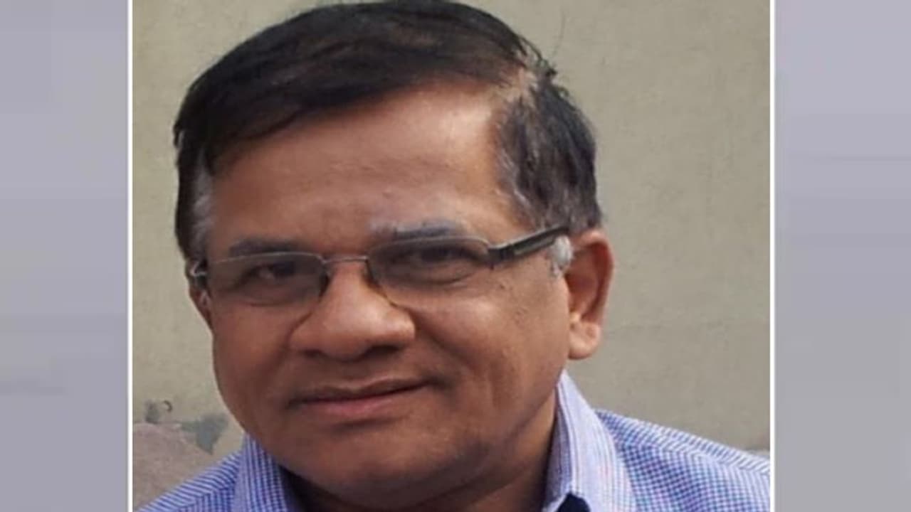 వఝల శివకుమార్ కవిత : పుస్తక క్షేత్రం