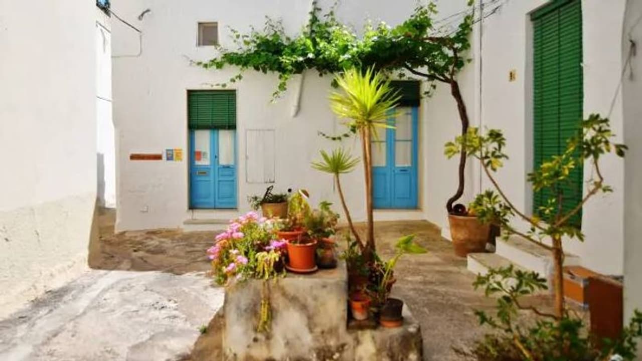 ചരിത്രനഗരത്തിലെ വീട് വാങ്ങി താമസിക്കാം, 24 ലക്ഷം നൽകാൻ അധികൃതര് ചരിത്രനഗരത്തിലെ വീട് വാങ്ങി താമസിക്കാം, 24 ലക്ഷം നൽകാൻ അധികൃതര്