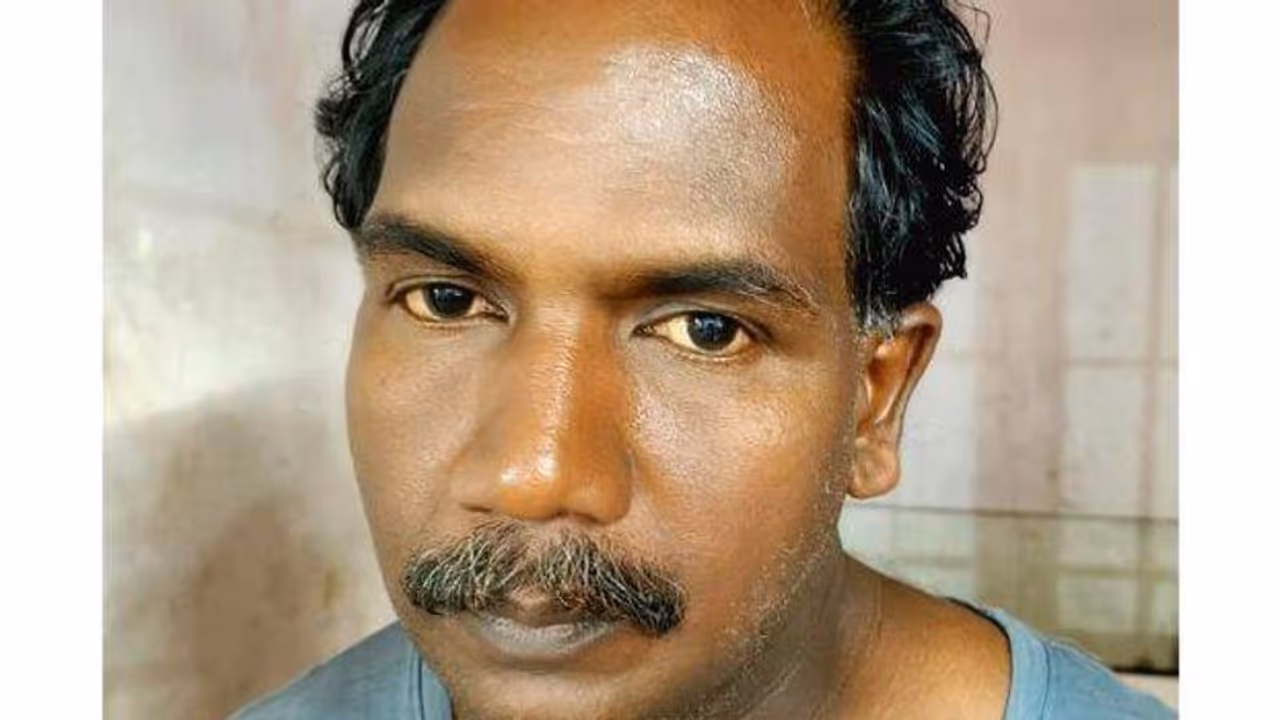 വീട്ടമ്മയെ രാത്രി വീട്ടിൽ കയറി ഉപദ്രപിച്ചു, വീട് കല്ലെറിഞ്ഞ് തകര്‍ത്തു: പ്രതി പിടിയില്‍