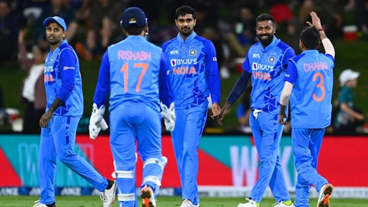 NZ vs IND: 3வது டி20 போட்டிக்கான இந்திய அணியில் 2 அதிரடி மாற்றங்கள்..! உத்தேச ஆடும் லெவன் NZ vs IND: 3வது டி20 போட்டிக்கான இந்திய அணியில் 2 அதிரடி மாற்றங்கள்..! உத்தேச ஆடும் லெவன்