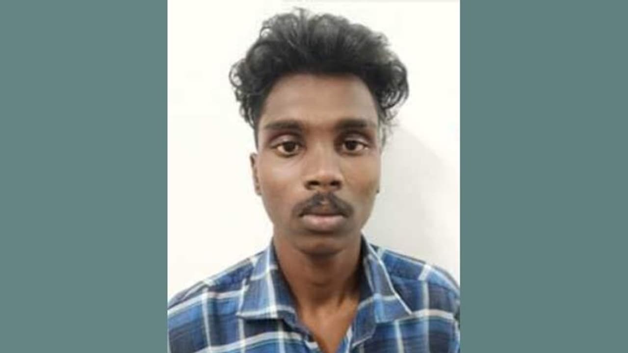 ഓൺലൈൻ ക്ലാസിന് നൽകിയ ഫോണിൽ പരിചയം, സ്കൂളിൽ നിന്ന് എത്താൻ വൈകിയ 17കാരി പറഞ്ഞത് പീഡന വിവരം, അറസ്റ്റ് ഓൺലൈൻ ക്ലാസിന് നൽകിയ ഫോണിൽ പരിചയം, സ്കൂളിൽ നിന്ന് എത്താൻ വൈകിയ 17കാരി പറഞ്ഞത് പീഡന വിവരം, അറസ്റ്റ്