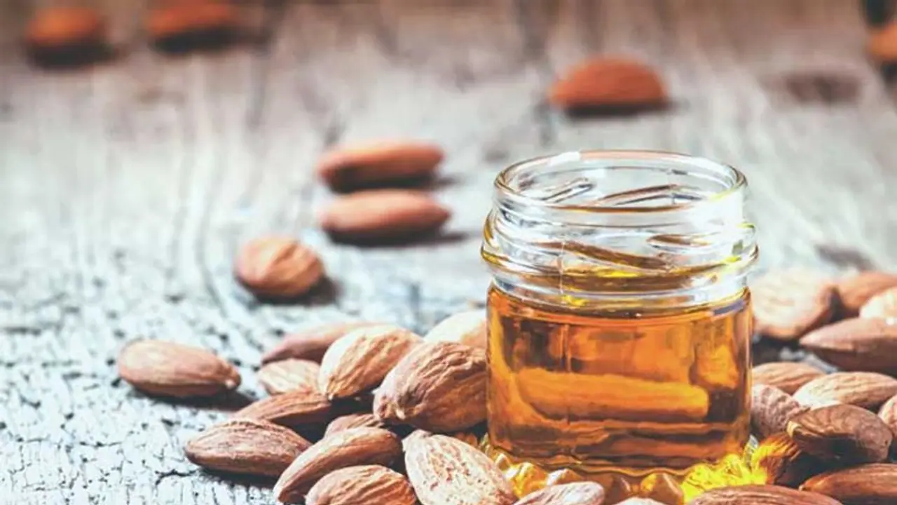 खाने में नहीं लगाने में भी कमाल है इस चीज का तेल, मिलेंगे गजब के फायदे