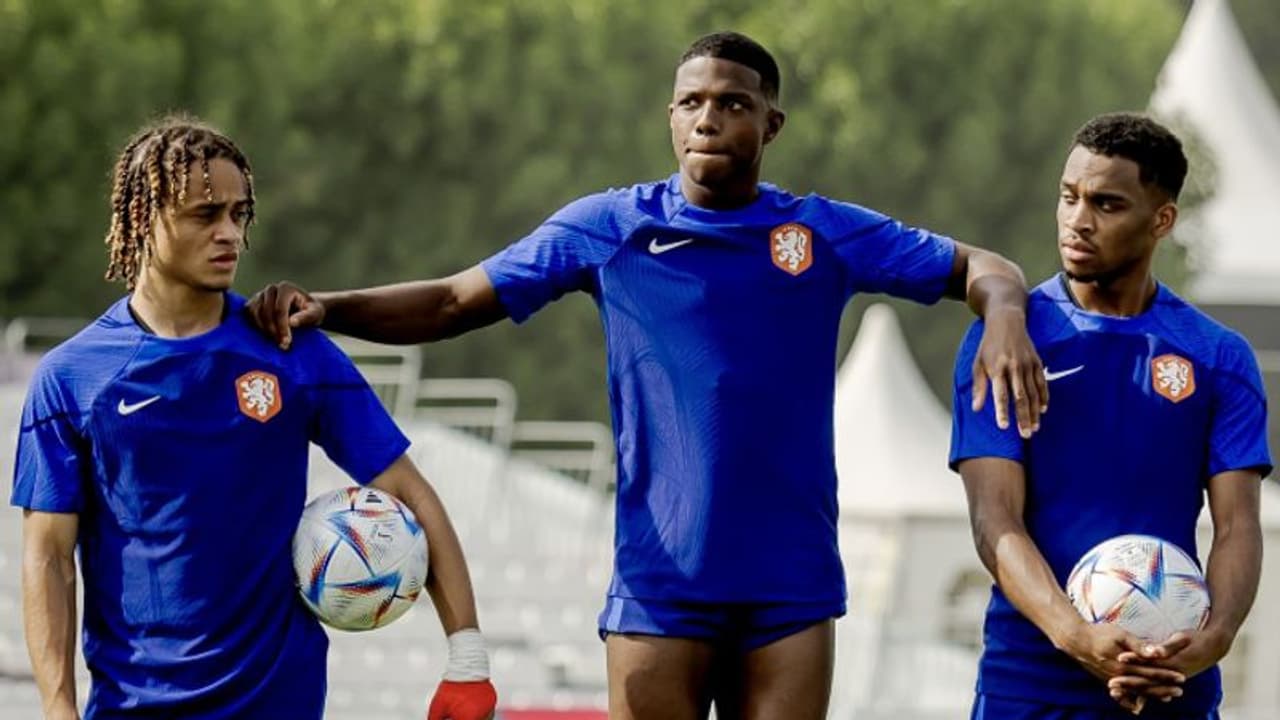 മൂന്ന് തവണ ലോകകപ്പ് ഫൈനലില്, എന്നിട്ടും കിരീടമില്ല! വീണ്ടും വരുമോ ഓറഞ്ച് വസന്തം? മൂന്ന് തവണ ലോകകപ്പ് ഫൈനലില്, എന്നിട്ടും കിരീടമില്ല! വീണ്ടും വരുമോ ഓറഞ്ച് വസന്തം?