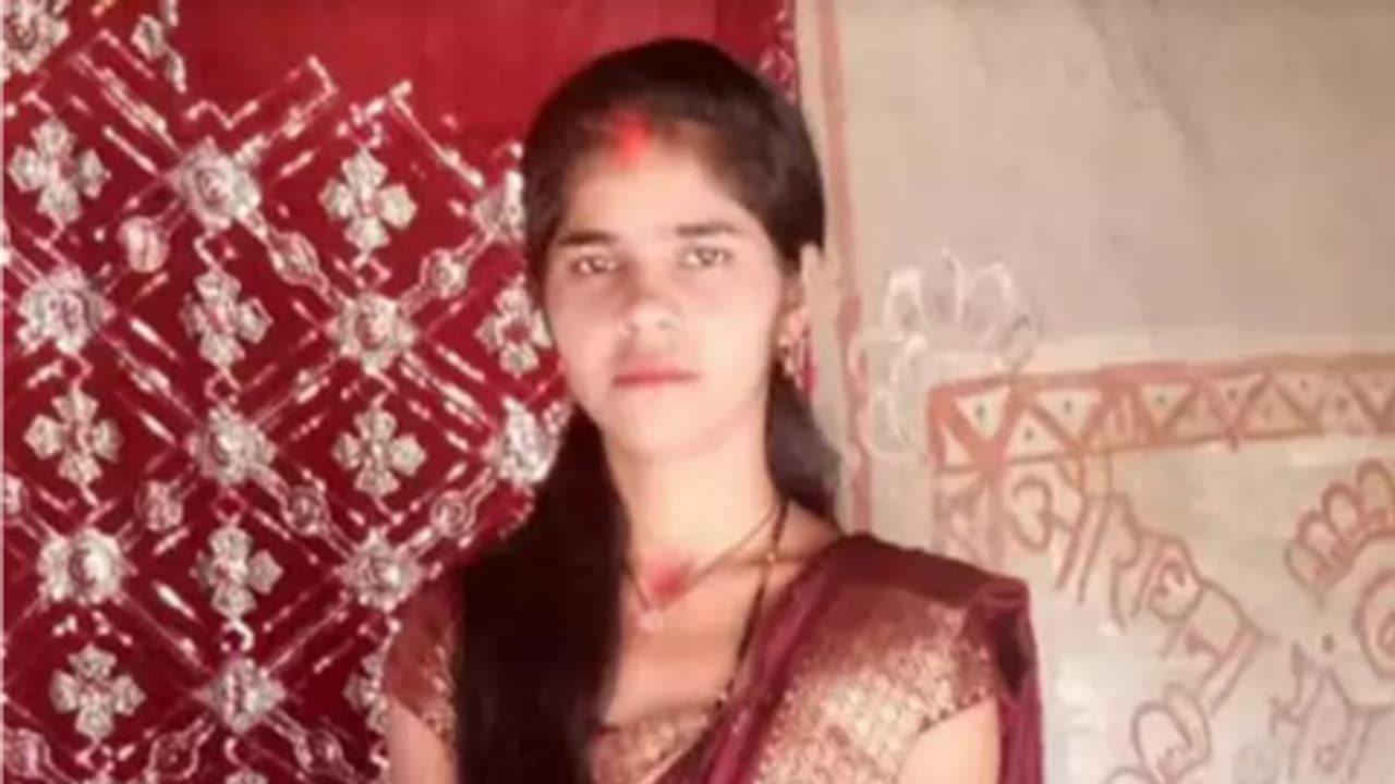 ഉത്തർപ്രദേശിലും ശ്രദ്ധ മോഡൽ കൊലപാതകം; 22 കാരി ആരാധനയെ കൊലപ്പെടുത്തി, പ്രതി പിടിയിൽ ഉത്തർപ്രദേശിലും ശ്രദ്ധ മോഡൽ കൊലപാതകം; 22 കാരി ആരാധനയെ കൊലപ്പെടുത്തി, പ്രതി പിടിയിൽ