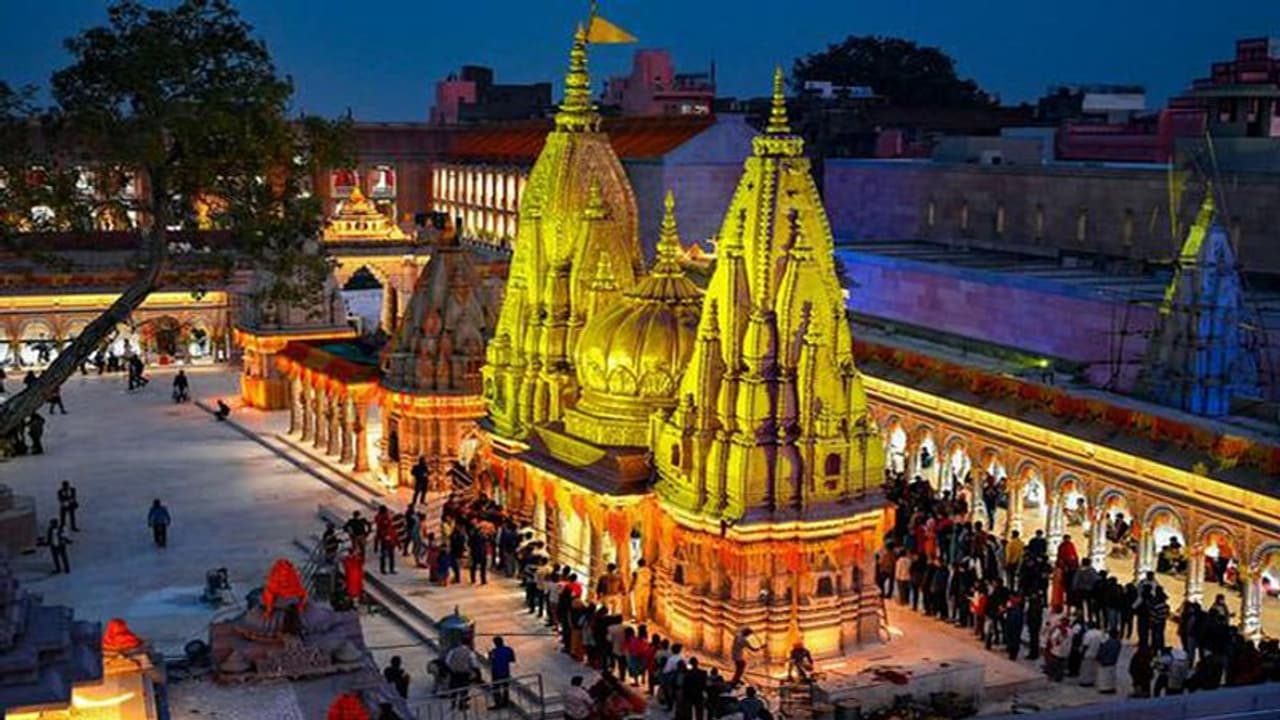 ಕಾಶಿ, ಪುರಿ,ಆಯೋಧ್ಯೆ ಸೇರಿ 6 ಪುಣ್ಯಕ್ಷೇತ್ರ ಯಾತ್ರೆಗೆ ಕೈಗೆಟುಕುವ ದರದ ಪ್ಯಾಕೇಜ್ ಘೋಷಿಸಿದ ರೈಲ್ವೇ !