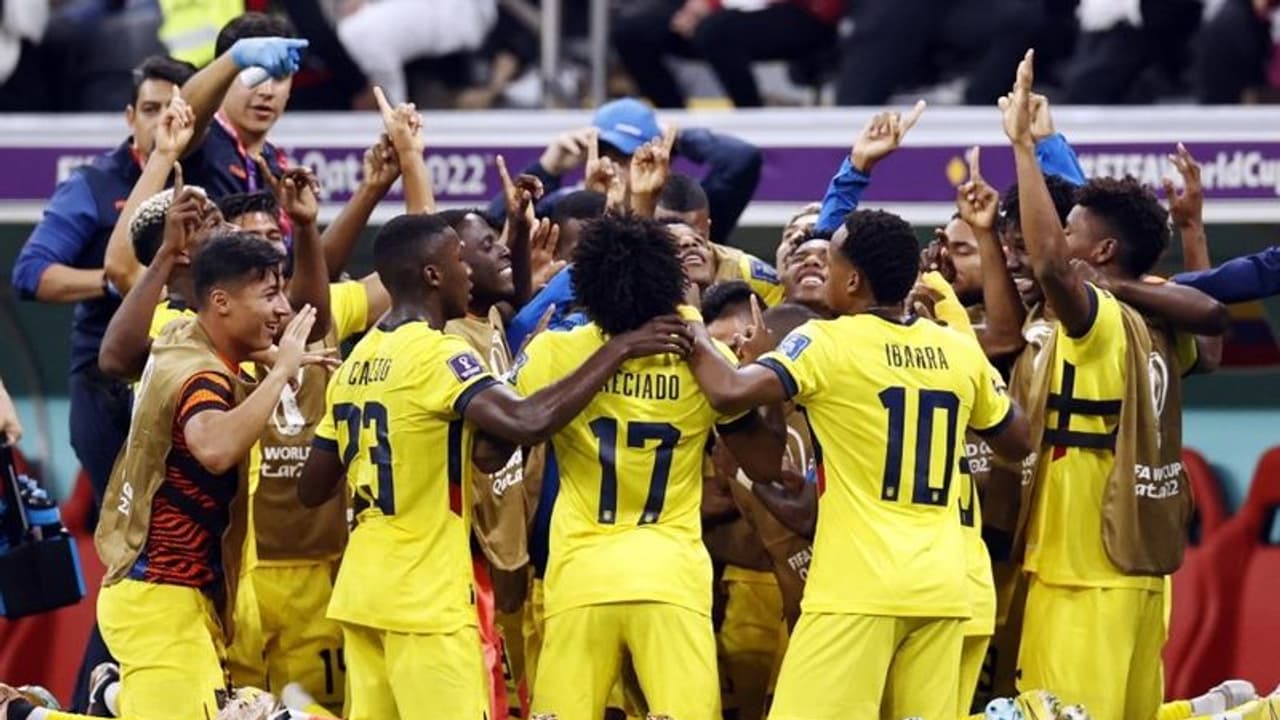 FIFA World Cup 2022: इंग्लैंड ईरान की भिड़ंत, सेनेगल से टकराएगा नीदरलैंड, अमेरिका और वेल्स में होगी जंग FIFA World Cup 2022: इंग्लैंड ईरान की भिड़ंत, सेनेगल से टकराएगा नीदरलैंड, अमेरिका और वेल्स में होगी जंग