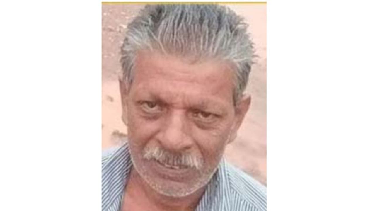 ഫുട്ബോള് കളി കണ്ട് മടങ്ങിയ വയോധികന് തോട്ടില് മരിച്ച നിലയില് ഫുട്ബോള് കളി കണ്ട് മടങ്ങിയ വയോധികന് തോട്ടില് മരിച്ച നിലയില്