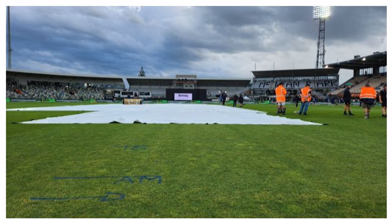 Ind vs NZ: ಇಂಡೋ ಕಿವೀಸ್ ಪಂದ್ಯಕ್ಕೆ ಮತ್ತೆ ಮಳೆ ಅಡ್ಡಿ; ಪಂದ್ಯ ಟೈ..?