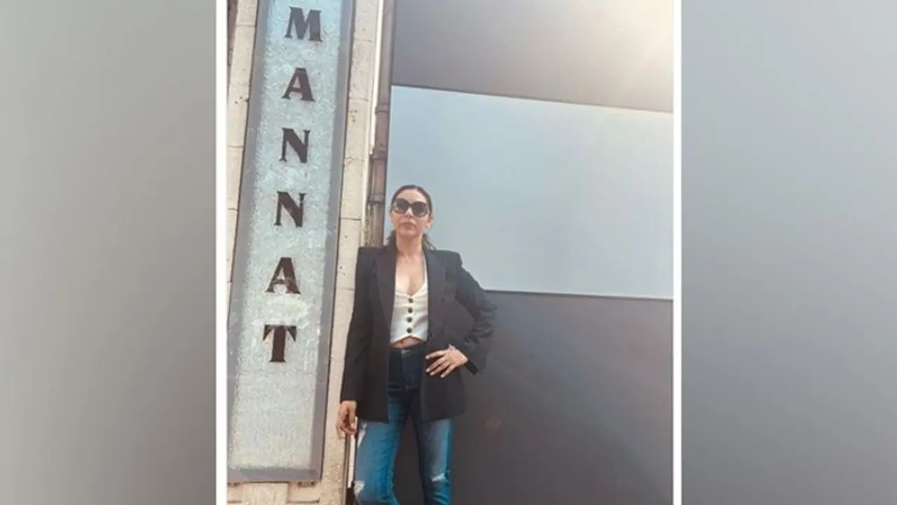 Shah Rukh Khan's wife Gauri Khan shares detail about Mannat's new glass crystals nameplate Shah Rukh Khan's wife Gauri Khan shares detail about Mannat's new glass crystals nameplate