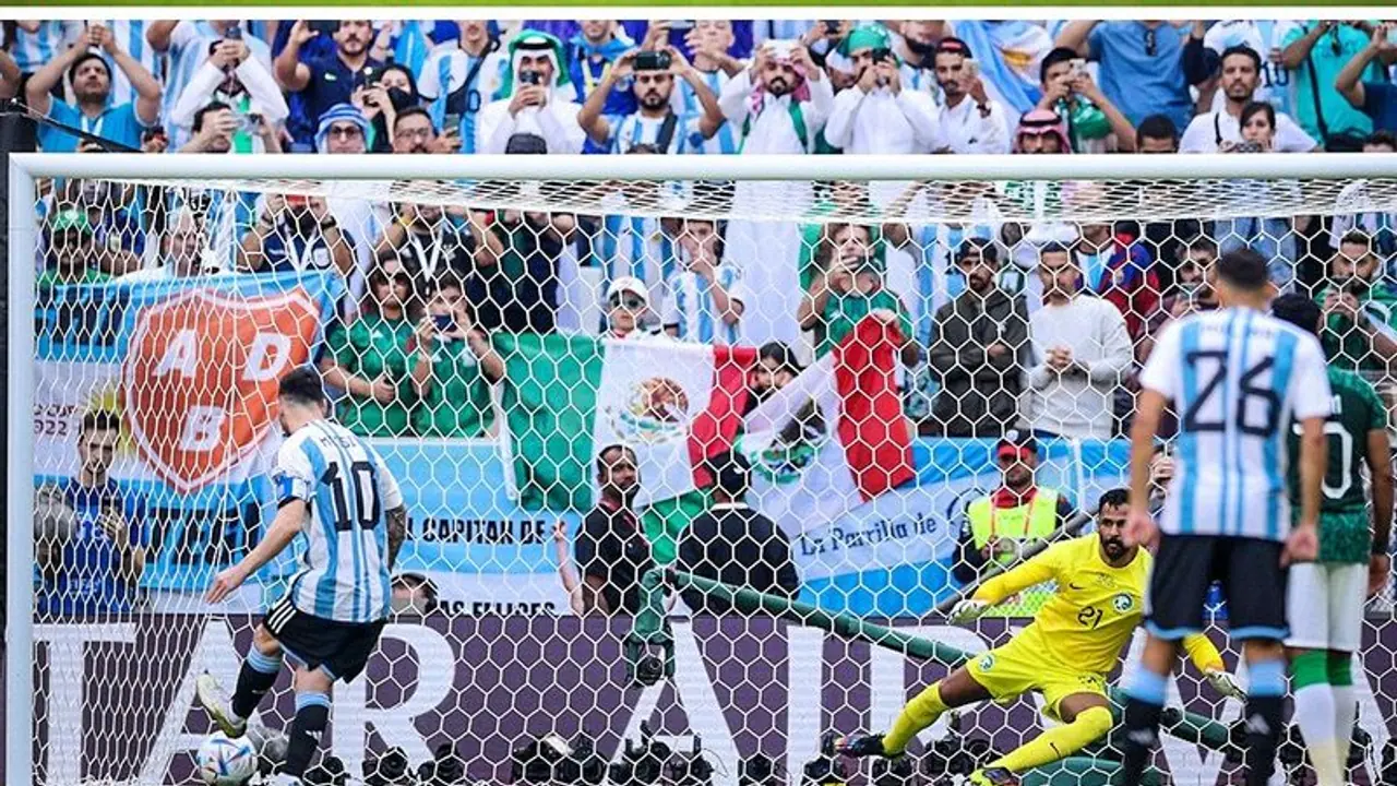 FIFA World Cup ಅರ್ಜೆಂಟೀನಾಕ್ಕೆ ಸೌದಿ ಮರ್ಮಾಘಾತ..! ಮೆಸ್ಸಿ ಪಡೆಗೆ ನಾಕೌಟ್ ಹಾದಿ ಕಠಿಣ