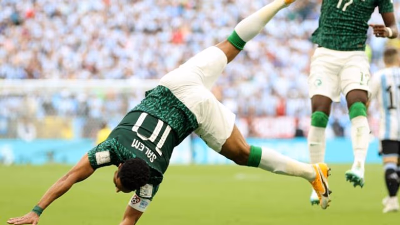 ലോകം ഞെട്ടി! ഫിഫ ലോകകപ്പില്‍ അര്‍ജന്‍റീനയെ അട്ടിമറിച്ച് സൗദി; കണ്ണീരോടെ മിശിഹ