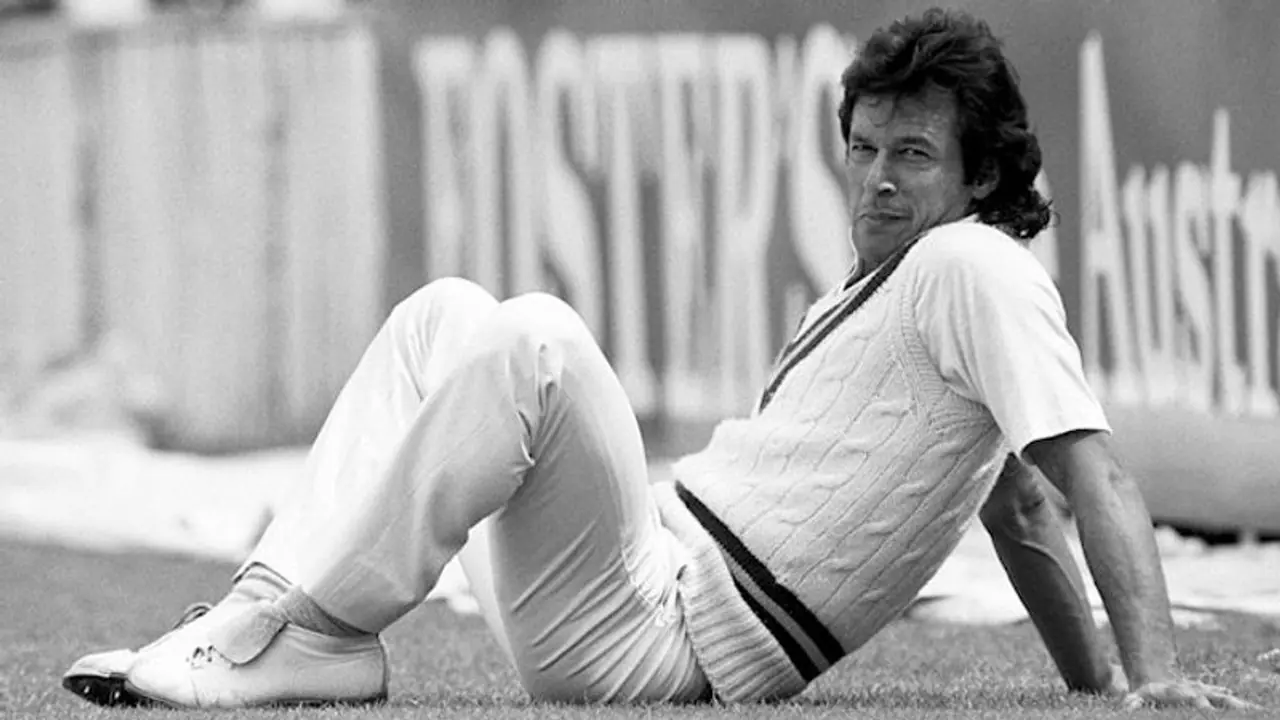 Imran Khan 'sold' gold medal received from India during cricketing years, claims Pak Defence Minister Imran Khan 'sold' gold medal received from India during cricketing years, claims Pak Defence Minister