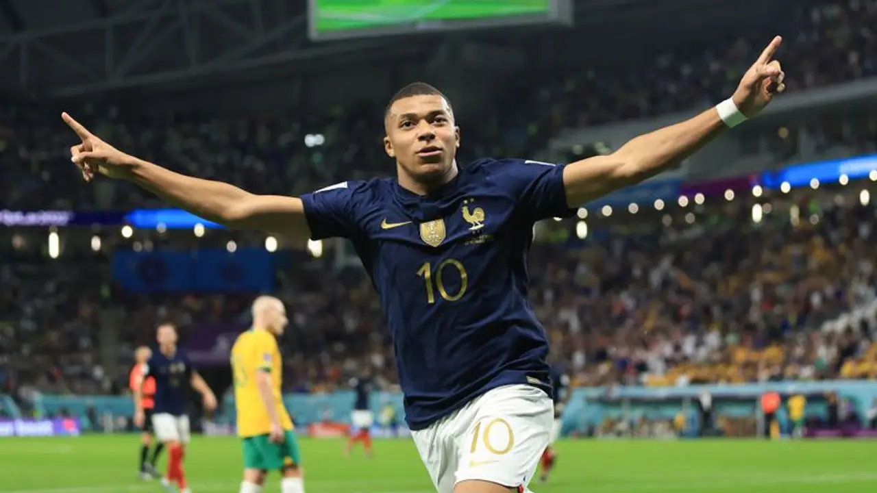 എംബാപ്പെയെ പൂട്ടാന്‍ ഇംഗ്ലണ്ടിനായി തന്ത്രമൊരുക്കുന്നത് സാക്ഷാല്‍ മെസിയെ വരച്ച വരയില്‍ നിര്‍ത്തിയ പരിശീലകന്‍