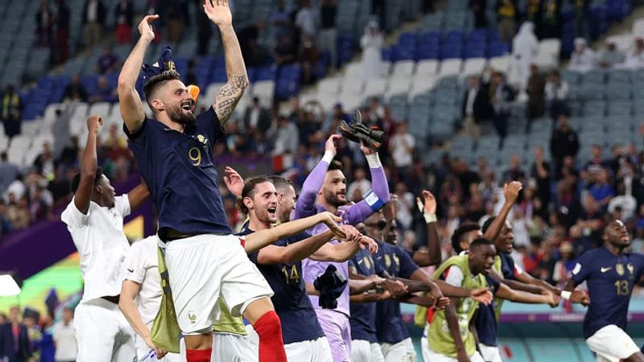 FIFA World Cup 2022: ஆஸ்திரேலியாவை புரட்டி எடுத்த பிரான்ஸ்.. 4 1 என்ற கோல் கணக்கில் அசத்தல் வெற்றி..!