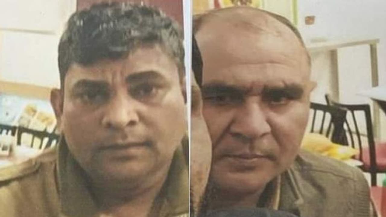 पहले मिठाई खाई, जब मालिक ने पैसे मांगे, तो पीटते हुए पुलिसवालों ने कहा 'DCP भी हम से कांपता है' पहले मिठाई खाई, जब मालिक ने पैसे मांगे, तो पीटते हुए पुलिसवालों ने कहा 'DCP भी हम से कांपता है'