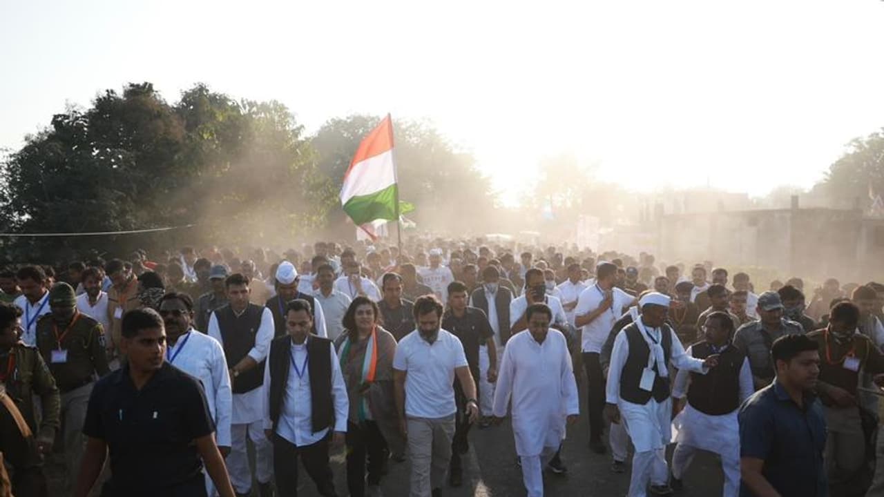 ಭಾರತ್ ಜೋಡೋ ಯಾತ್ರೆಗೆ ಹೊಸ ತಲೆನೋವು, ಕಳ್ಳರಿದ್ದಾರೆ ಎಚ್ಚರಿಕೆ ಎಂದ ಪೊಲೀಸ್!