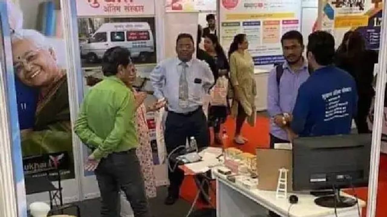 മരണാനന്തര ചടങ്ങുകൾക്കായി ഒരു സ്റ്റാർട്ടപ്പ്, പിന്തുണയും വിമർശനവും മരണാനന്തര ചടങ്ങുകൾക്കായി ഒരു സ്റ്റാർട്ടപ്പ്, പിന്തുണയും വിമർശനവും