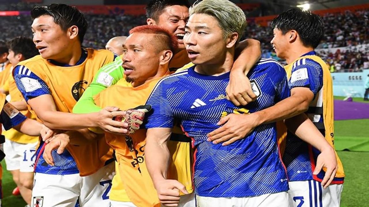 FIFA World Cup 2022: पूर्व विश्व चैंपियन जर्मनी को जापान ने 1 2 से हराया, दूसरे हाफ में पलटी बाजी FIFA World Cup 2022: पूर्व विश्व चैंपियन जर्मनी को जापान ने 1 2 से हराया, दूसरे हाफ में पलटी बाजी