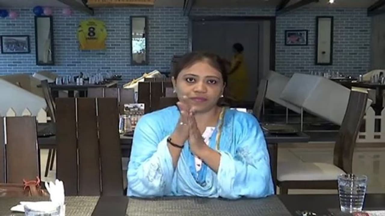 कौन है वो कांग्रेस नेता जिसने अपनी ही भाभी की जाति पर उठाए सवाल, जानिए अब तक क्या क्या आरोप लगाए कौन है वो कांग्रेस नेता जिसने अपनी ही भाभी की जाति पर उठाए सवाल, जानिए अब तक क्या क्या आरोप लगाए