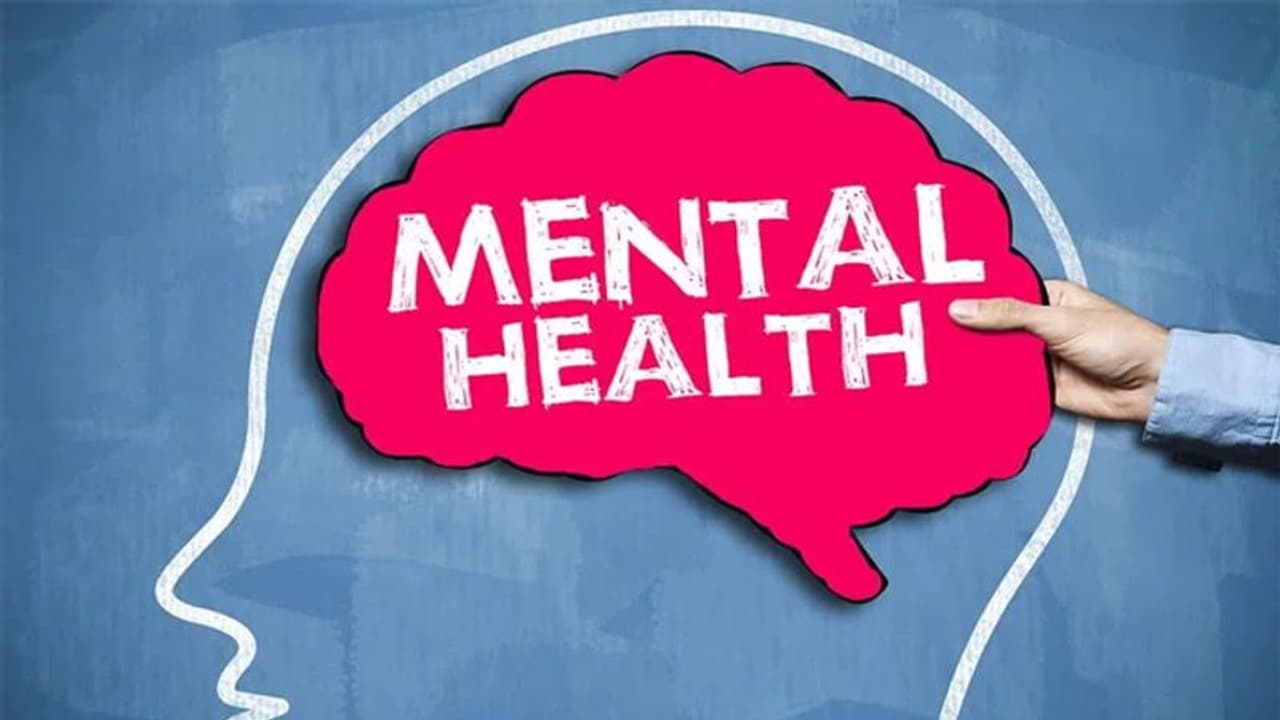 फिजिकली फिट होने के बाद भी मेंटल हेल्थ है कमजोर, तो इस तरह इसे करें मैनेज