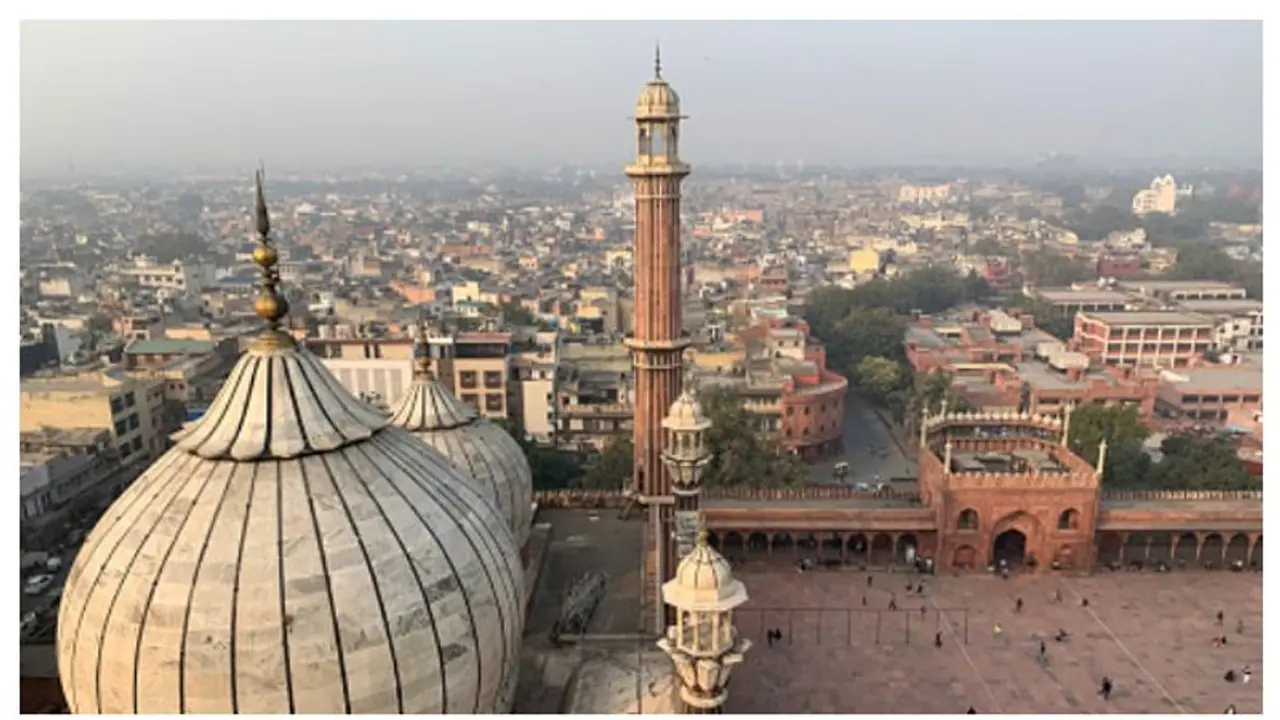 ಹುಡುಗಿಯರ ಪ್ರವೇಶ ನಿಷೇಧ ಆದೇಶ ರದ್ದುಗೊಳಿಸಿದ ಜಾಮಾ ಮಸೀದಿ