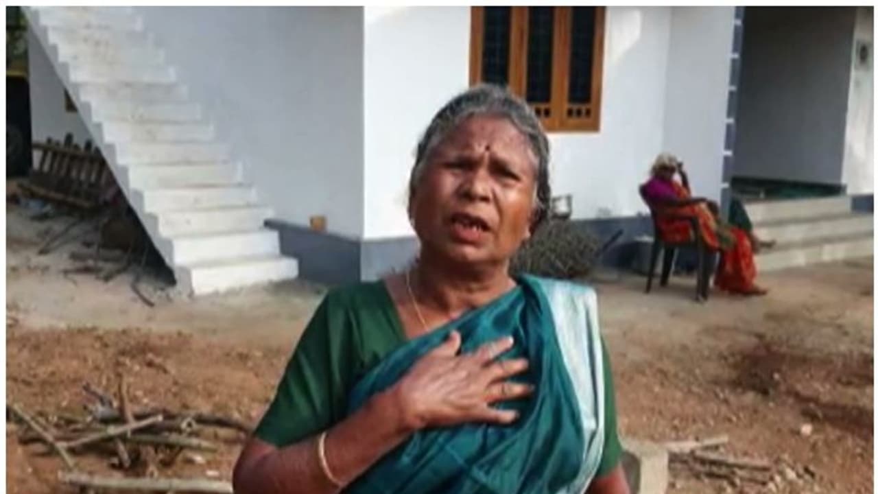 പ്രിയ ഗായിക നഞ്ചിയമ്മയ്ക്ക് ഒടുവിൽ അടച്ചുറപ്പുള്ളൊരു വീടായി പ്രിയ ഗായിക നഞ്ചിയമ്മയ്ക്ക് ഒടുവിൽ അടച്ചുറപ്പുള്ളൊരു വീടായി