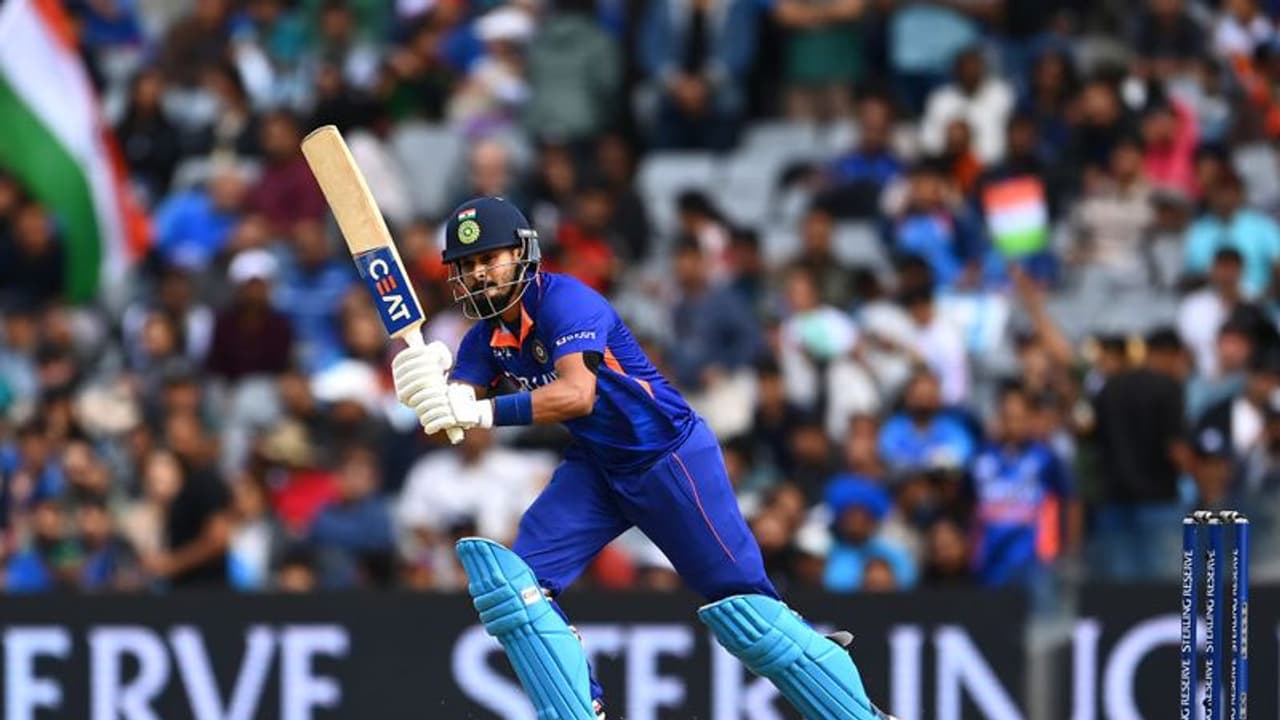 പന്തിന് വീണ്ടും നിരാശ, ശ്രേയസ്, ഗില്‍, ധവാന്‍, സഞ്ജു തിളങ്ങി, ന്യൂസിലന്‍ഡിനെതിരെ ഇന്ത്യക്ക് മികച്ച സ്കോര്‍