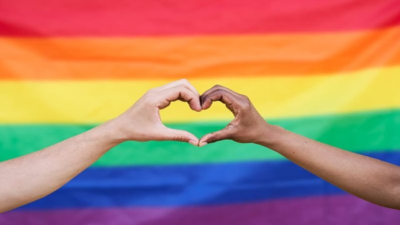 Supreme Court wants Centre's view on legalising same sex marriage; check details Supreme Court wants Centre's view on legalising same sex marriage; check details