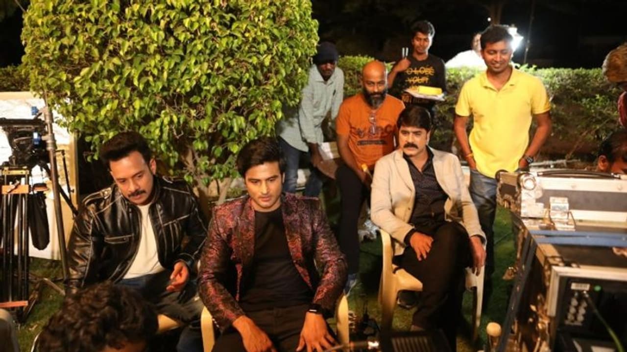 `హంట్` కోసం హాలీవుడ్ యాక్షన్ టచ్ ఇచ్చిన సుధీర్బాబు.. గూస్ బంమ్సే `హంట్` కోసం హాలీవుడ్ యాక్షన్ టచ్ ఇచ్చిన సుధీర్బాబు.. గూస్ బంమ్సే