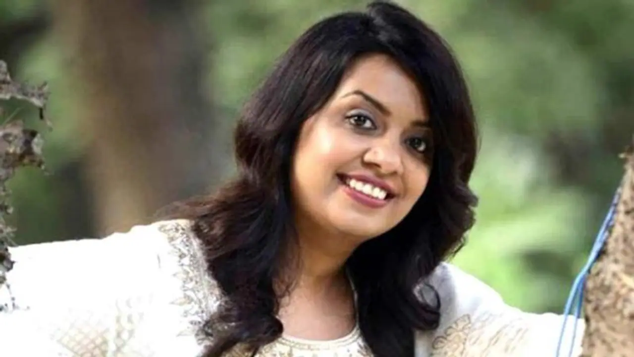 महाराष्ट्र के राज्यपाल भगत सिंह कोश्यारी के बचाव में उतरी अमृता फड़णवीस, शिवाजी पर दिए बयान के बाद मचा है बवाल महाराष्ट्र के राज्यपाल भगत सिंह कोश्यारी के बचाव में उतरी अमृता फड़णवीस, शिवाजी पर दिए बयान के बाद मचा है बवाल